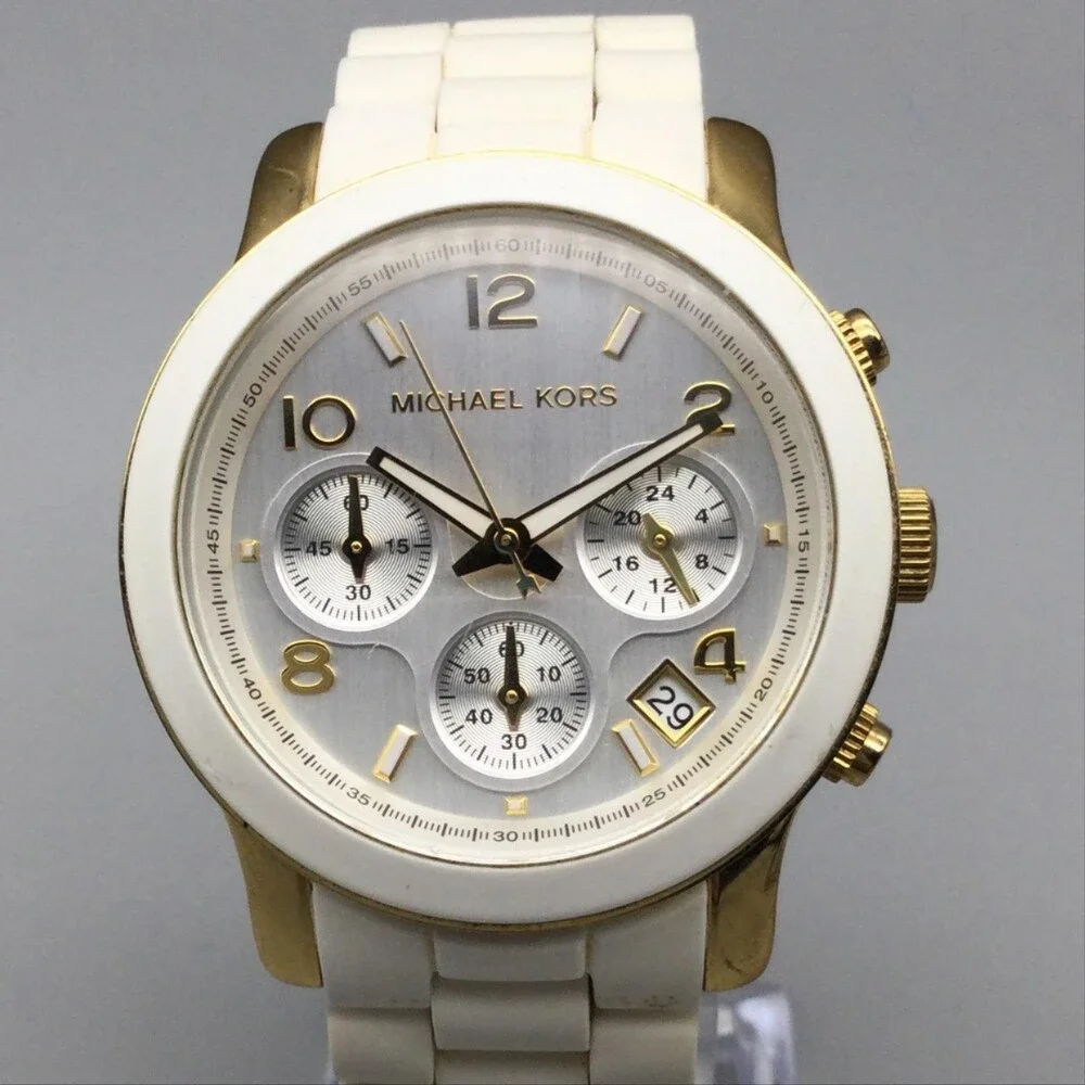 Michael Kors MK 5145 Runway Chronograph Womens Watch 39mm White New Battery 6.5